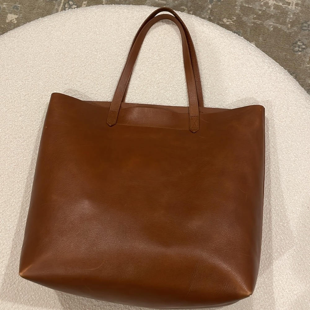 Madewell Transport Tote in English Saddle - Picture 3 of 7